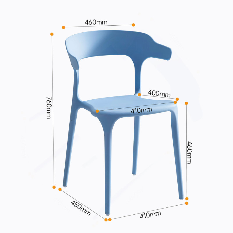 Un ensemble de 4 chaises empilées, Bleu