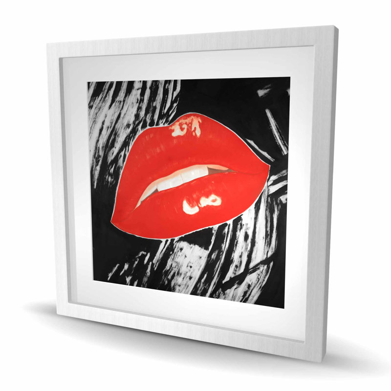 «Kissable» sur fond de lèvres lustrées | Décoration de salon encadrée, Argent argent, 24" H x 24" W