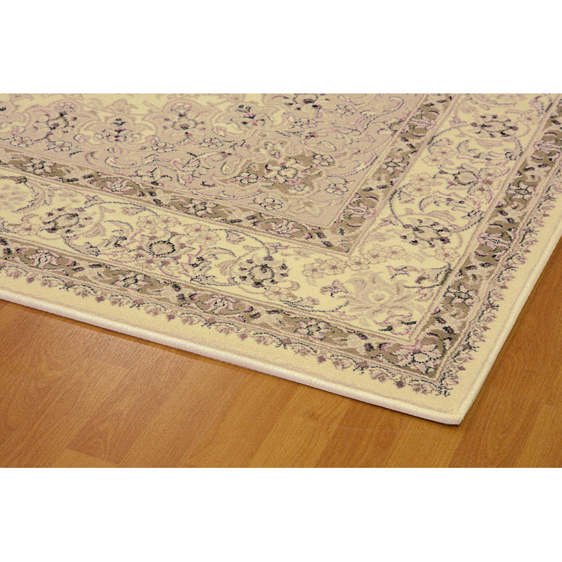 Willett Oriental Indoor Rug, Runner 2'2" x 7'7"