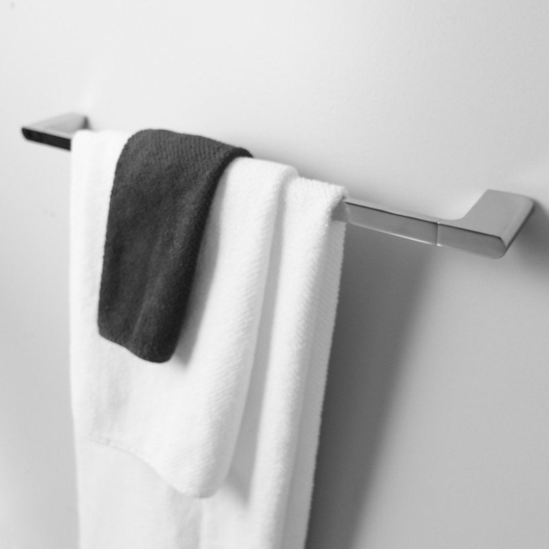 Moon Single Towel Bar - Wall Mount - 30" Brass/Matt Black, Polished Chrome