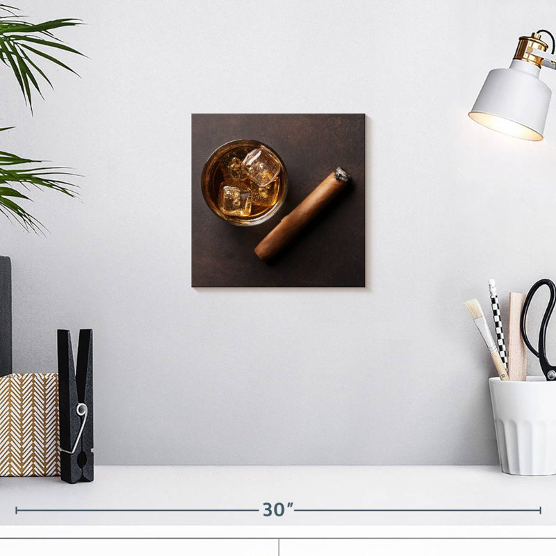 Yarlin, whisky glacé et cigare