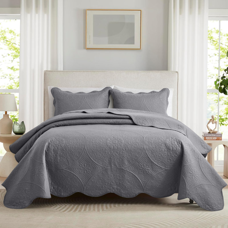 Couvre-lit matelassé doux en microfibre à ultrasons avec taies décoratives assorties, Gris