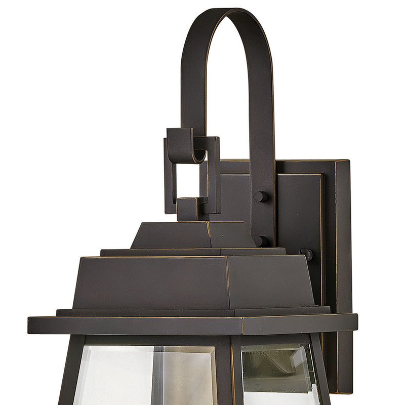 Lanterne murale d'extérieur en bronze huilé Bainbridge, H 19,25 po x l 8 po x P 9,5 po