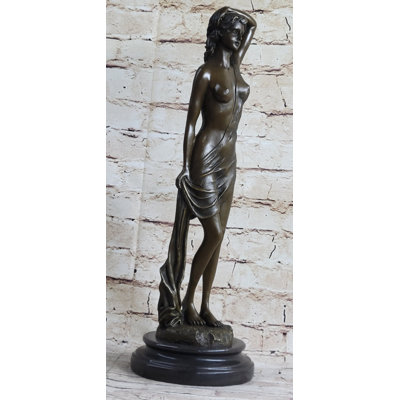 Drewett Figurine / Sculpture Decorative Object