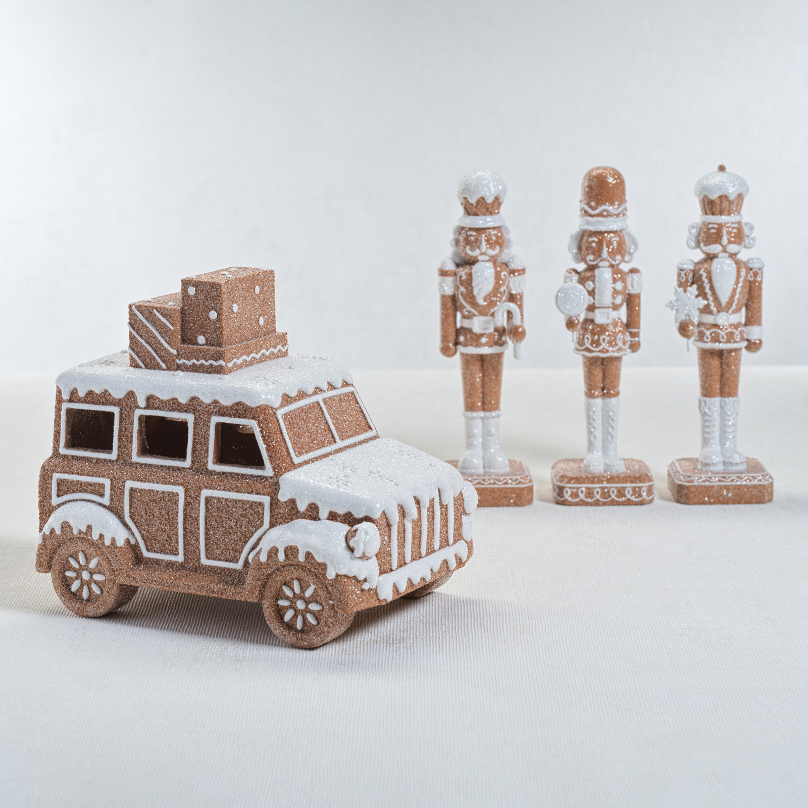LED Holiday Gingerbread Car