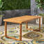Élégante table d'extérieur en bois de 69 po avec finition naturelle, rehaussant l'attrait de votre patio en offrant une atmosphère paisible