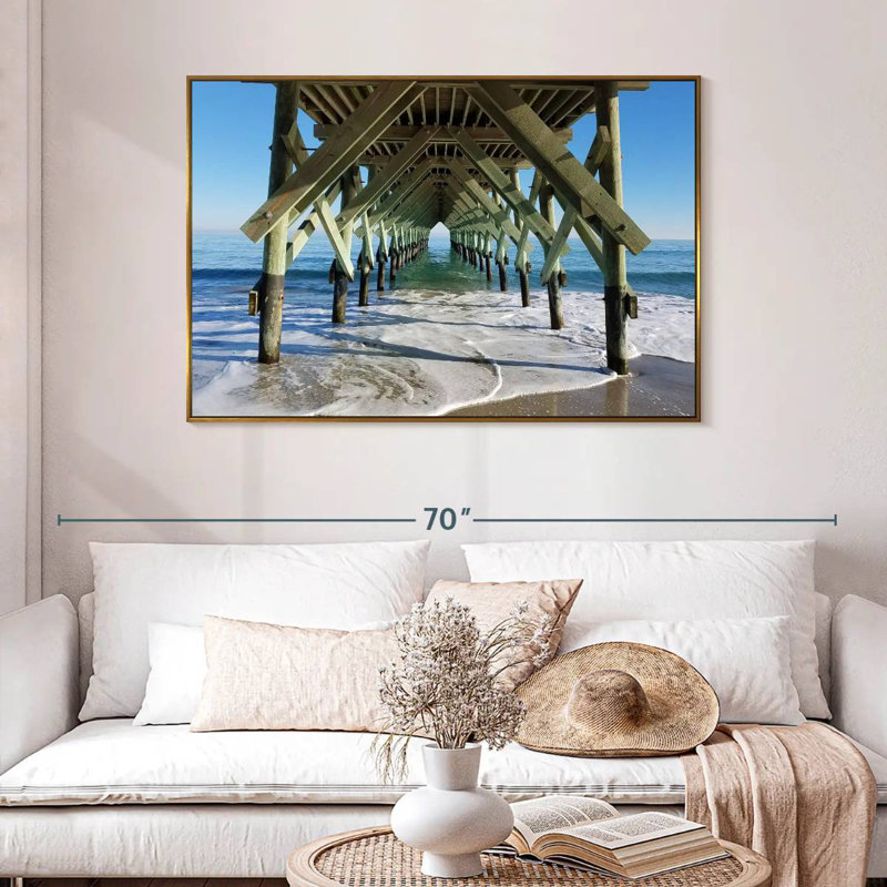 Under Wrightsville Beach Pier, 46 po x 31 po, Cadre flottant doré