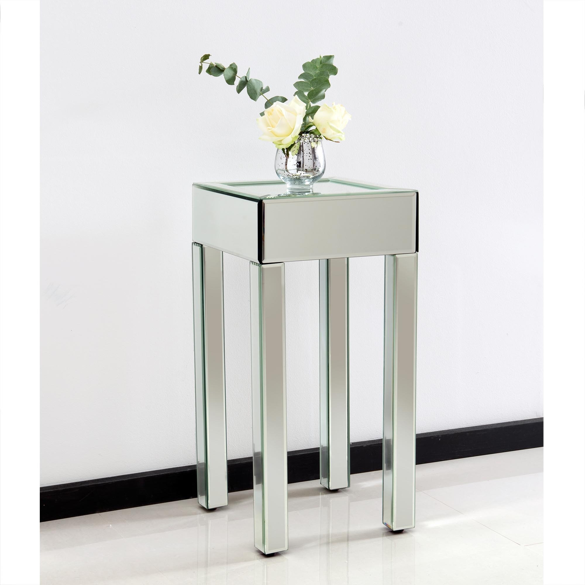 Small mirrored hot sale lamp table