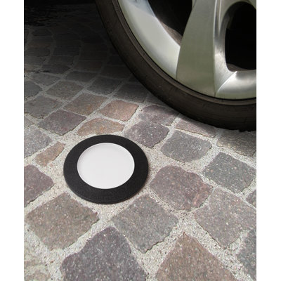 Luverne Black Pathway Light