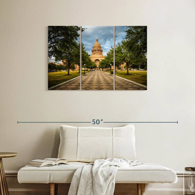 Nicci, Texas State Capitol, H 24 po x l 38 po