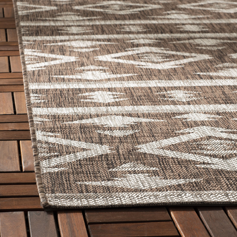 Amarien Southwestern Indoor/Outdoor Area Rug, Rectangle 5'3" x 7'7"