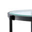 Table basse élégante et minimaliste, verre trempé transparent et cadre industriel noir mat