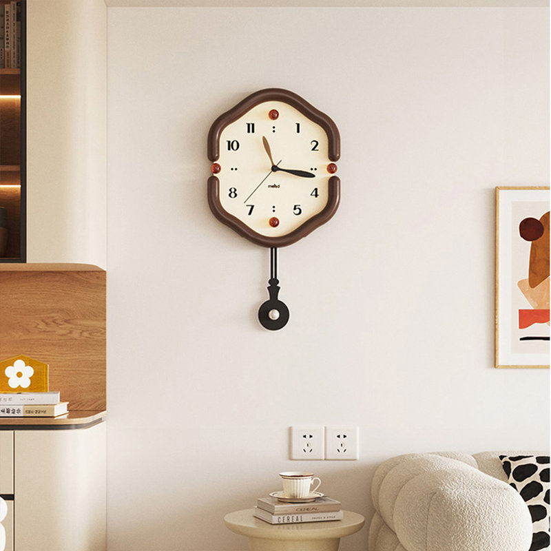 Horloges murales brunes à pendule irrégulière, 9.84*18.11, Brown