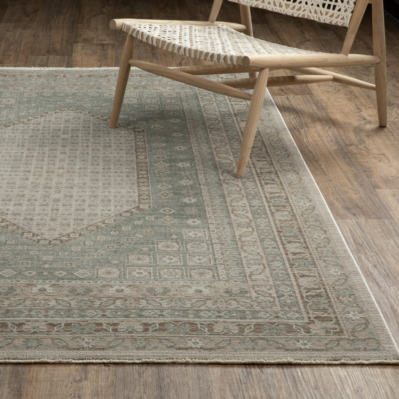Kulas Center Medallion Beige/ Green Area Rug, Runner 2'3" x 7'9"