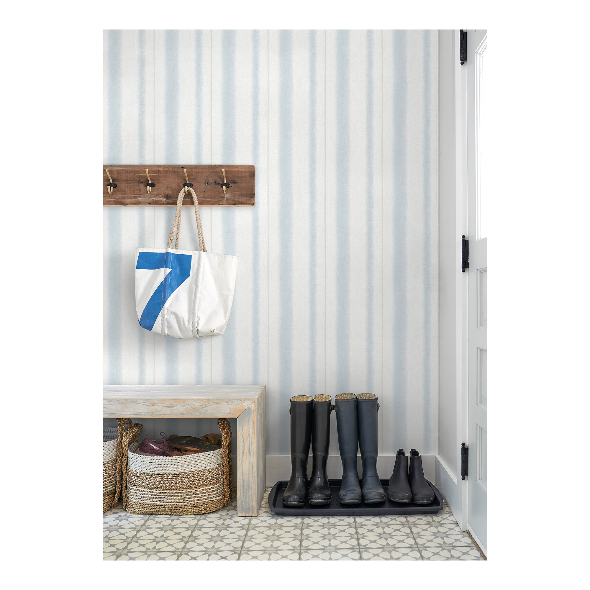 Carmelia Modern Unpasted Wallpaper, Blue