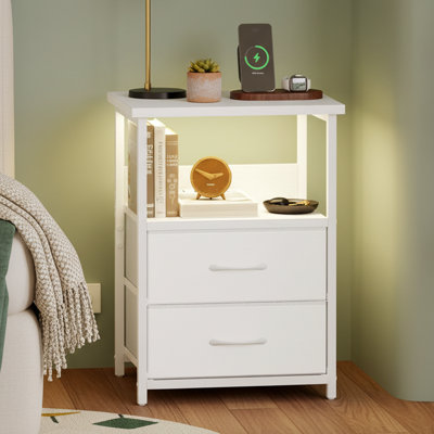  Table de chevet 24 po avec station de charge et lumières DEL 24 po, table de bout à 3 tiroirs avec ports USB, blanc