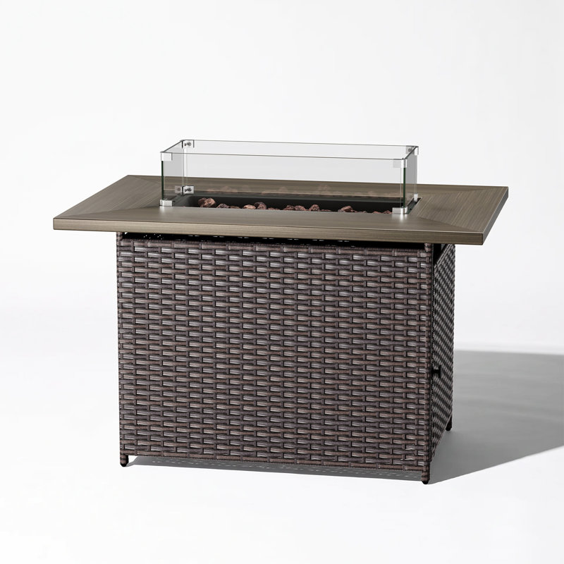Table de foyer extérieur au propane de 50 000 BTU avec pare-vent en verre et plateau imitation bois, table foyer rectangulaire 2 en 1 en osier avec pierres de lave pour patio, terrasse, jardin