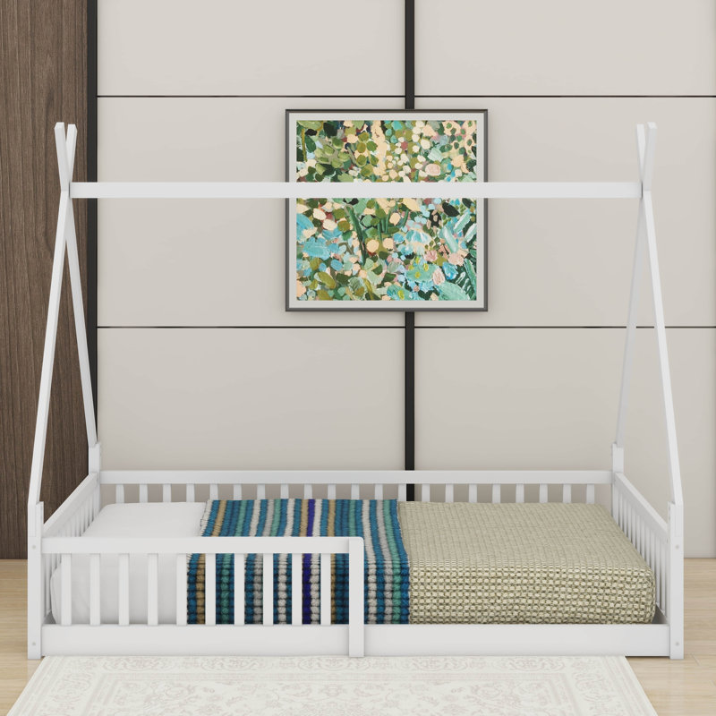 Lit simple en bois avec clôture, Blanc