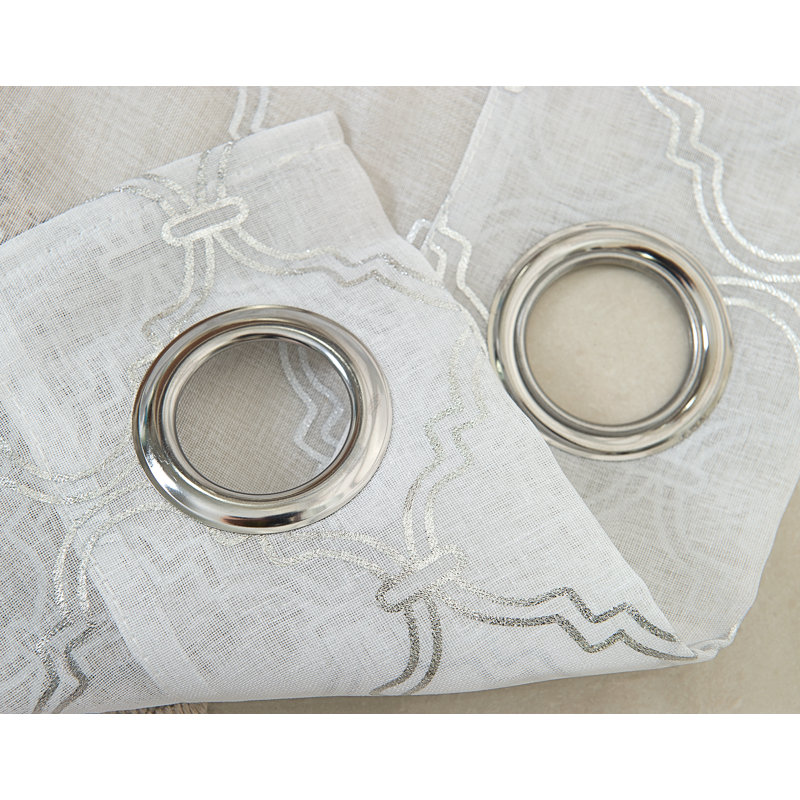Panneau de rideau simple semi-diaphane avec œillets Mcardle, Blanc