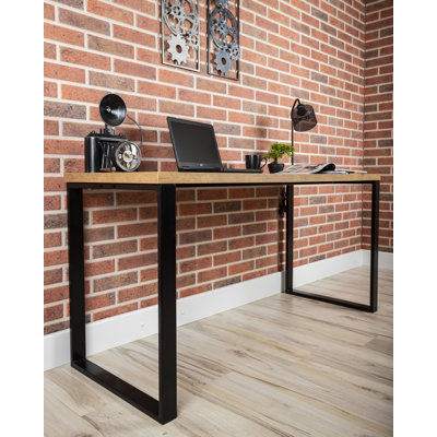 Gastelum Metal Base Accent