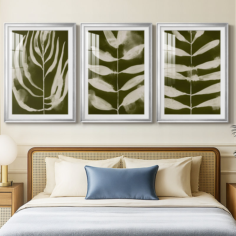 Organic Bloom IV - impression encadrée de qualité supérieure sur mesure mat - 3 pièces, Argent argent, H 21 po x l 30 po