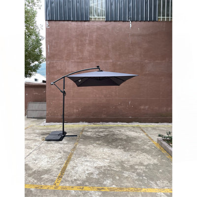 Parasol de terrasse rectangulaire 2X3m à énergie solaire à DEL avec parasol imperméable à 6 côtes avec manivelle et base en croix pour terrasse de jardin