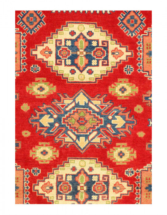 Tapis Kazak finement noué à la main 5 pi 5 po x 7 pi 8 po