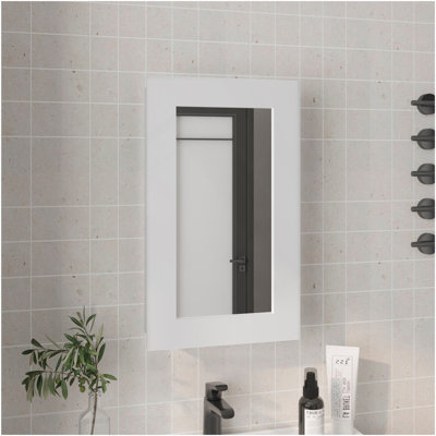 Pharmacie H 25,7 po, 1 porte, 3 tablettes, 1 miroir, blanc