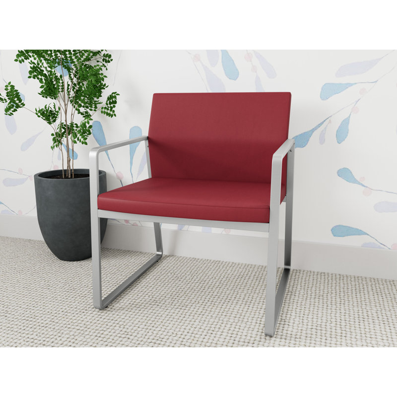 Chaise d'invité surdimensionnée Gansett, Argent, Vinyle Patriot Plus Bordeaux
