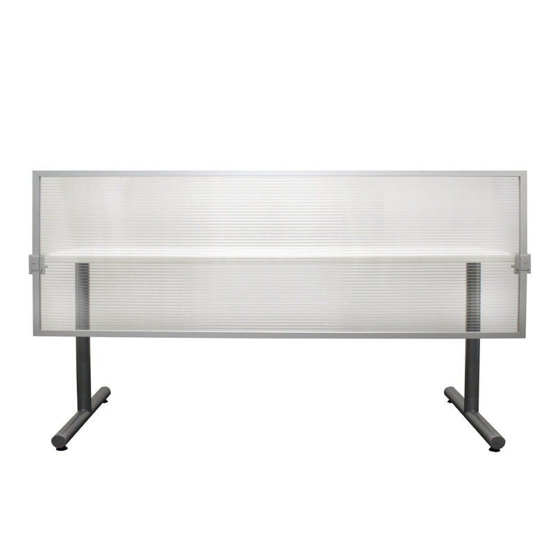 Panneau d'intimité de bureau en polycarbonate à écran divisé, Translucide, Aluminium, 18" H x 48" lx 0.63" d