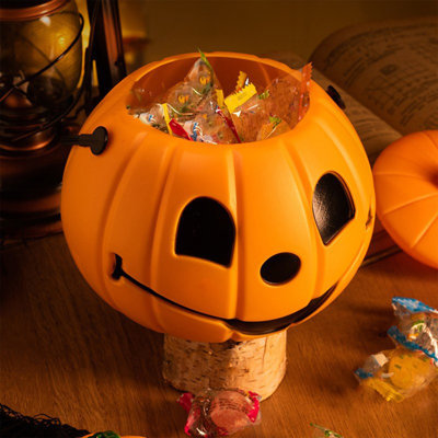 Halloween Lantern Pumpkin Decoration Lighted Table Centerpieces Ornaments Spooky Pumpkin Prop Decor  Decorative Wedding Candy Bowl Organizer Canisters