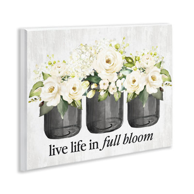 "Life in Full Bloom", art mural par lettres et lignes