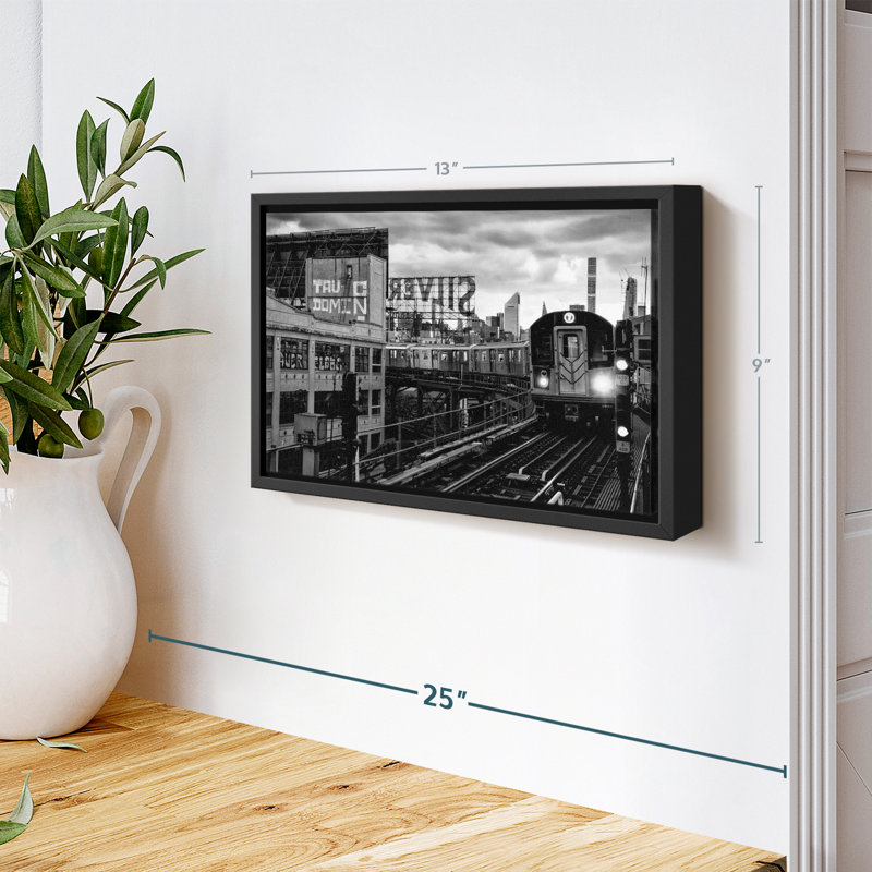 «Manhattan At Nightfall BW Wall Art», H 9 po x l 13 po