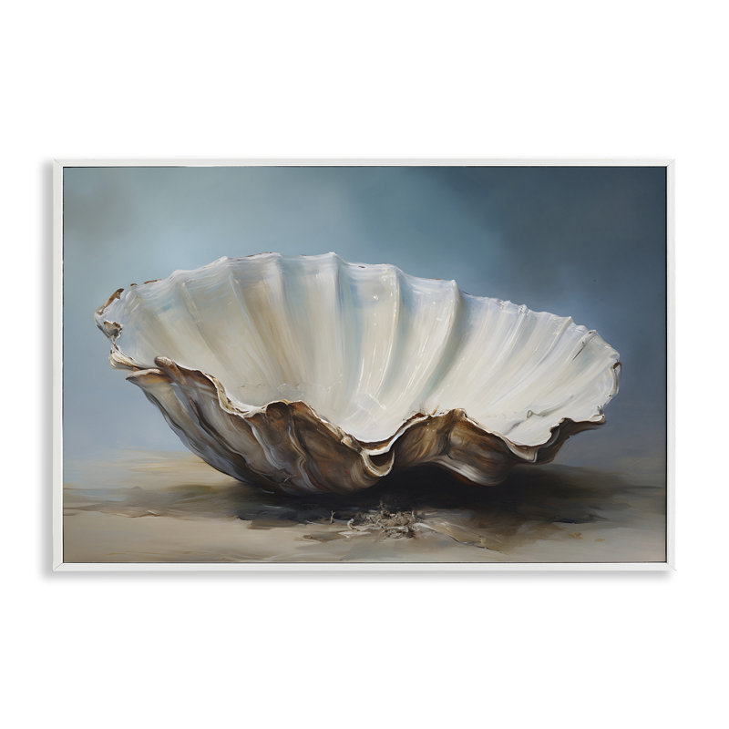 «Neutral Beach Seashell», estampe numérique par Petal Prints Design, Giclée encadrée blanc bord de mer, H 12 po x l 18 po