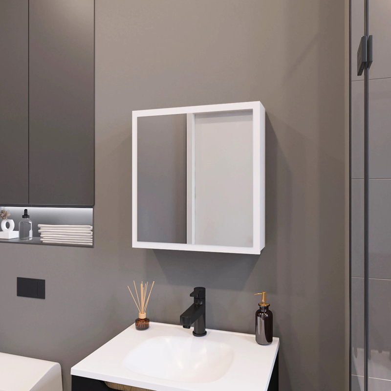 Armoire murale blanche pour salle de bain avec miroir et trois compartiments de rangement spacieux, White