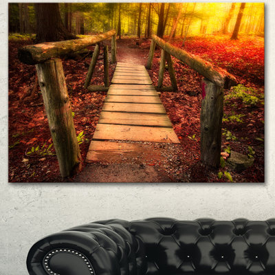 «Beautiful Footbridge in Golden Light», impression sur toile tendue