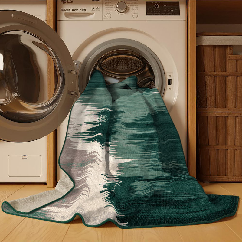 Machine Washable Watercolor Green Area Rug, Square 6'