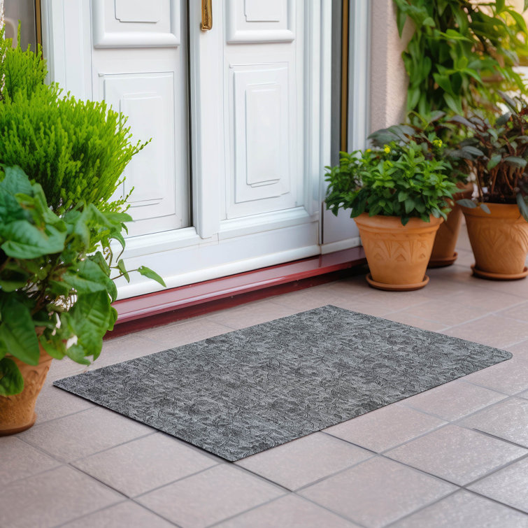 Mahaney Floral Indoor Rug