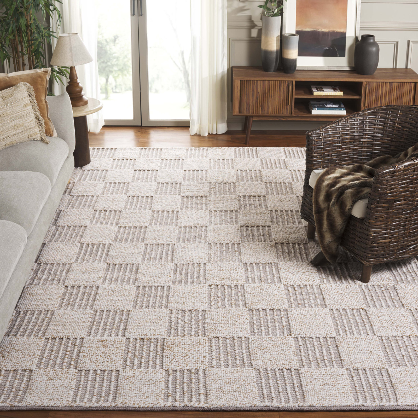 Abbi Brown Ivory Hand-Woven Checkered Rug, Rectangle 8' x 10'