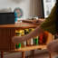 Meuble télé extensible en bois massif avec design incurvé