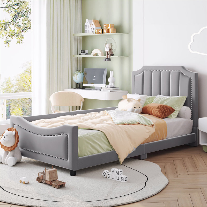 Lanny Upholstered Daybed Bed, Gray
