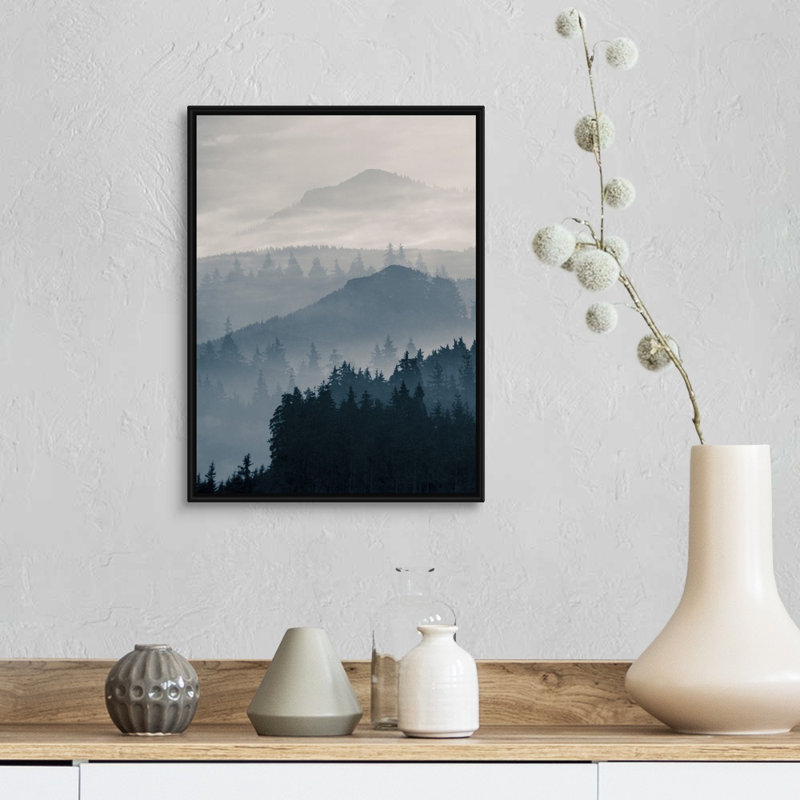 Reproduction de photo sur toile, "Blue Mountains I" par PhotoINC studio, Cadre noir, H 18 po x l 14 po x P 1,75 po