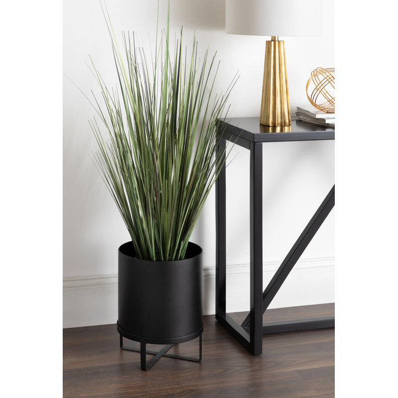 Pot à fleurs en métal Keithley, Noir, H 14,5 po x l 11 po x P 11 po
