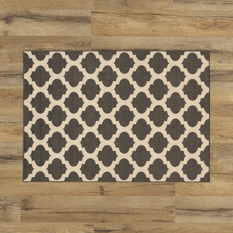Julieza Geometric Indoor / Outdoor Rug
