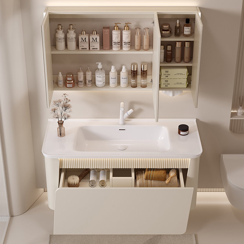 Minimalist cream-style bathroom cabinet