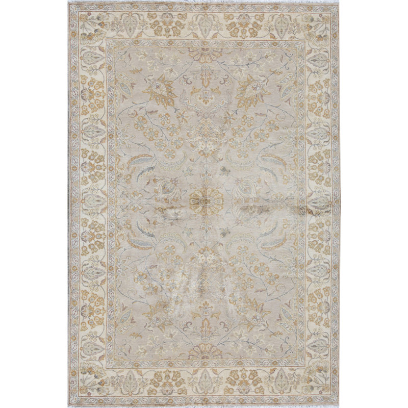 Tapis doré et crème de haute qualité noué à la main
