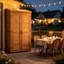 Armoire de rangement verticale extérieure en bois avec toit en métal galvanisé, remise à outils imperméable pour jardin de patio