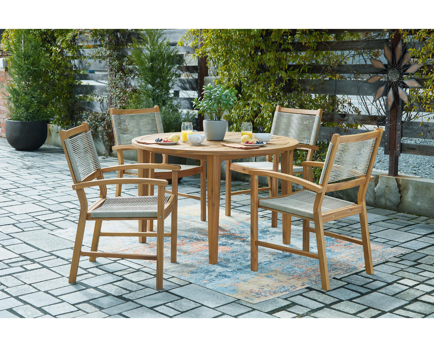 Signature Design by Ashley Janiyah Outdoor Dining Table And 4 Chairs