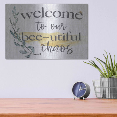 «Welcome To Our Beeut circulation» par Susie Boyer