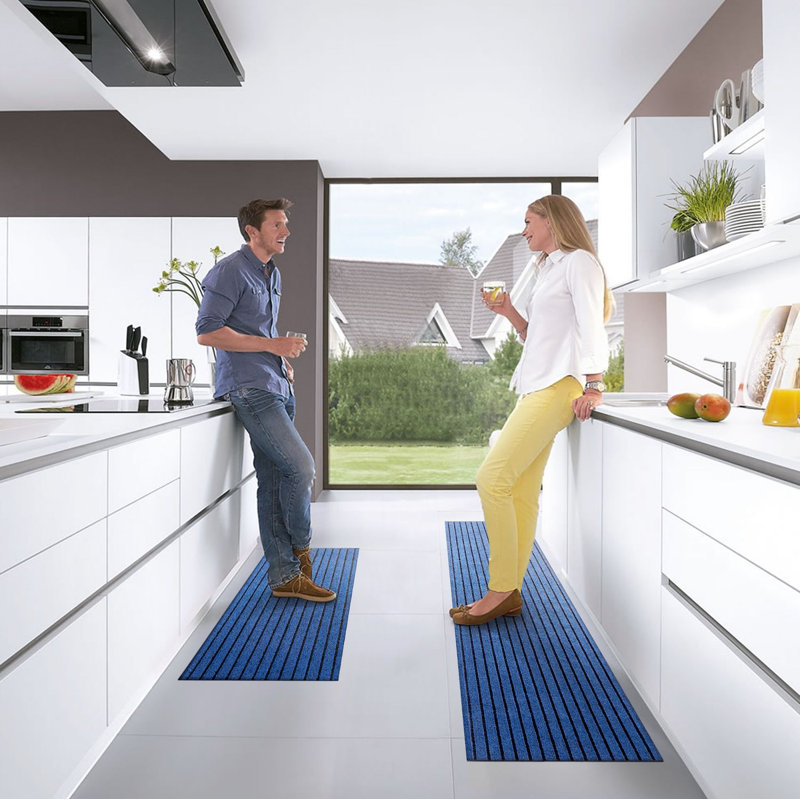 Tapis de cuisine Danyielle, Bleu, Tapis de couloir 1 pi 5 po x 4 pi 11 po
